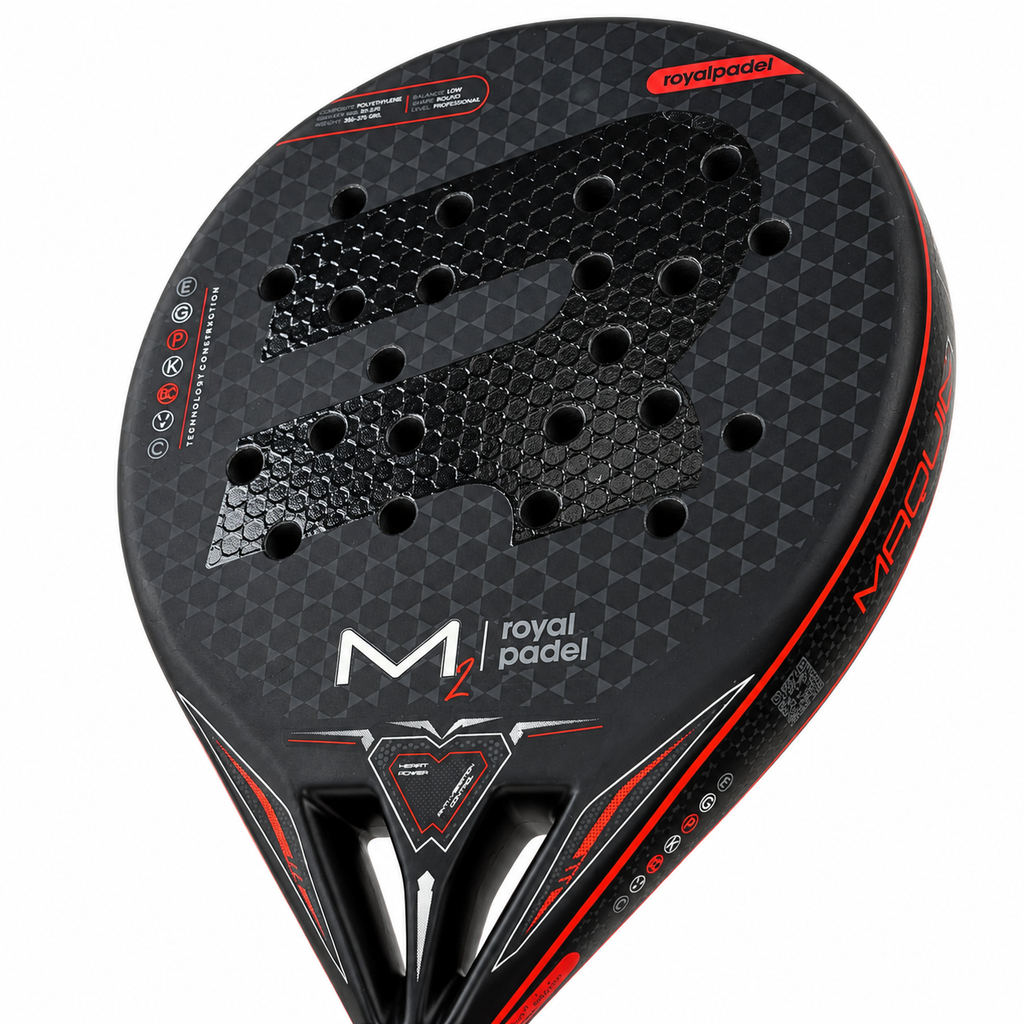 Detalle de la superficie de la pala Royal Padel Máquina M2